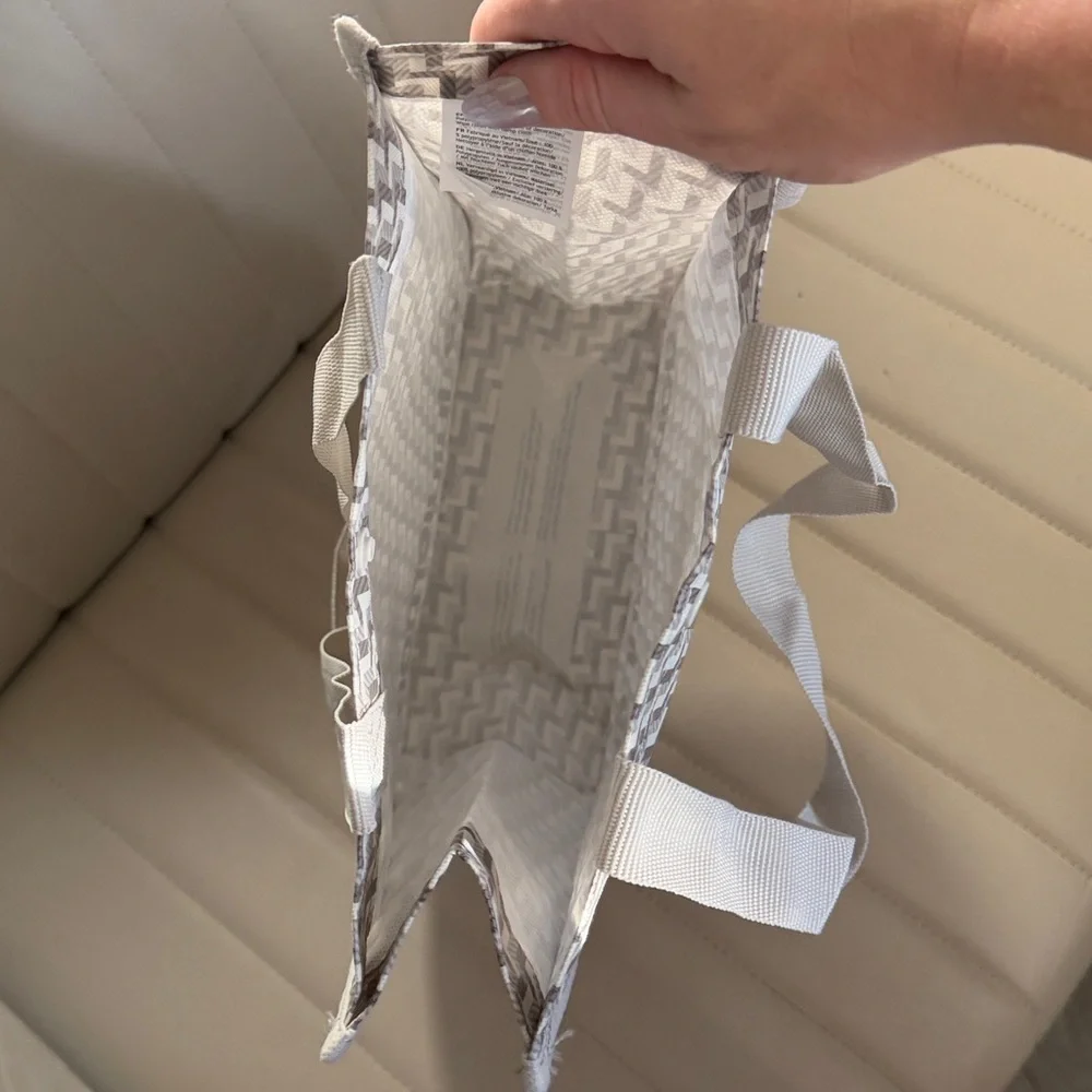 Lululemon Gray & White Chevron Tote Bag